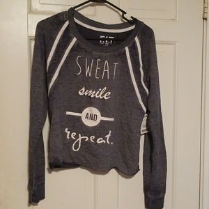 Workout sweatshirt size juniors large.